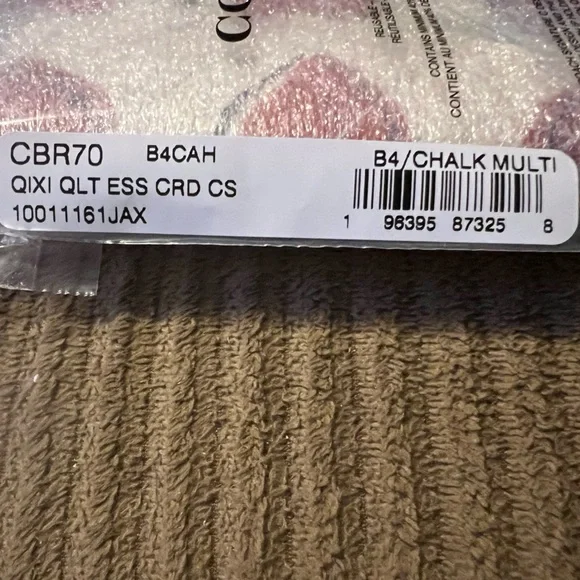 Coach Essential Card Case
With Quilting And Heart Print NWT w/packaging - Picture 5 of 5